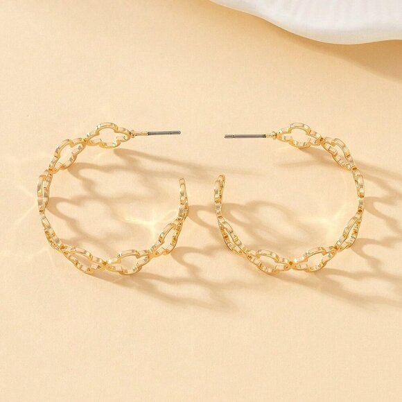 Yellow Gold Women's Design Hollow Out Small Flower Earring Set - Picture 2 of 4